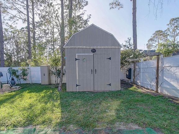 3rd image of 38 White Hall Dr