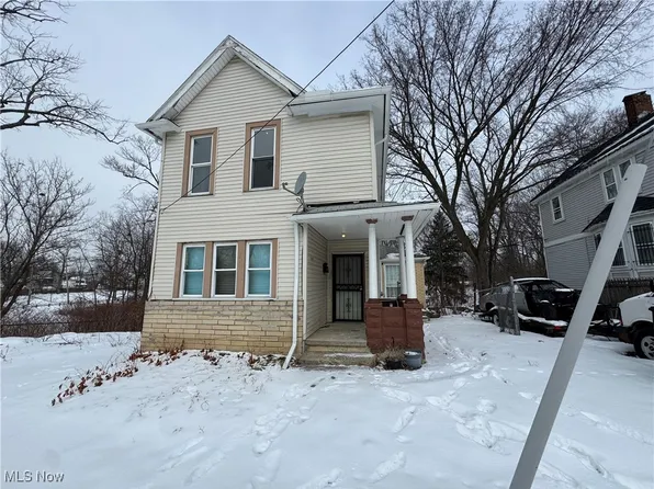 11015 La Rose Ave, Cleveland, OH 44105