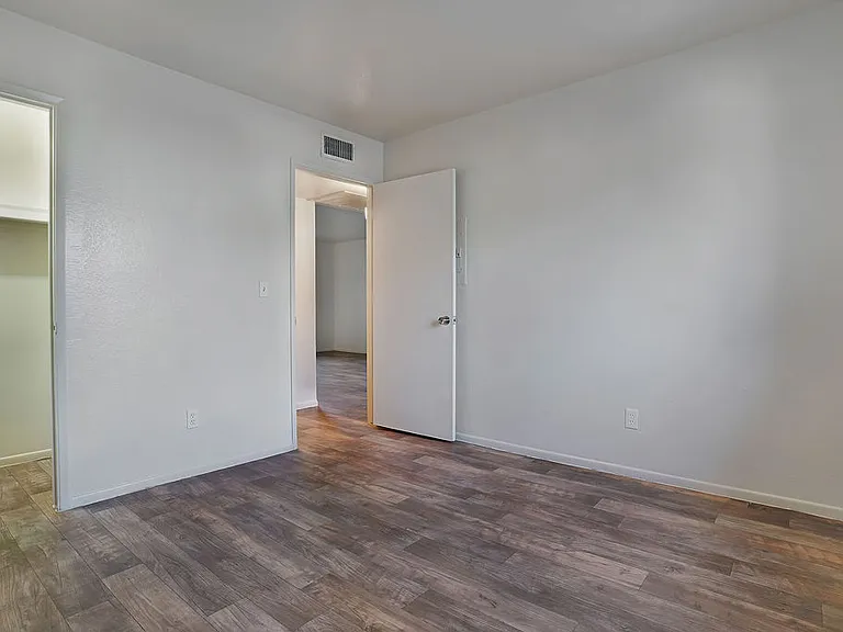 Windrose Villas Apartments — Photo 10