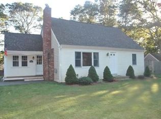 30 Lisa Ln, Mashpee, MA 02649