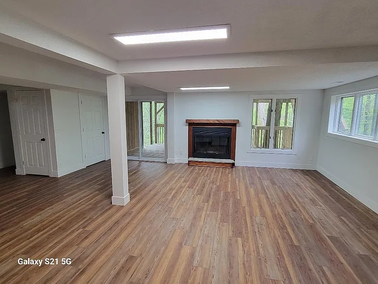 1685 Treetop Ln — Photo 17