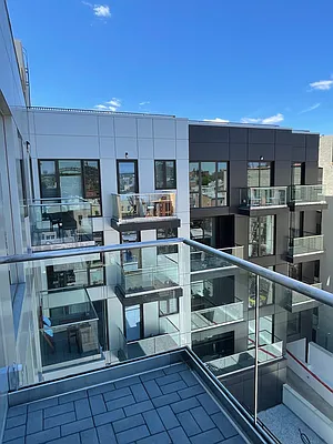 Rented by E Realty International Corp | media 10