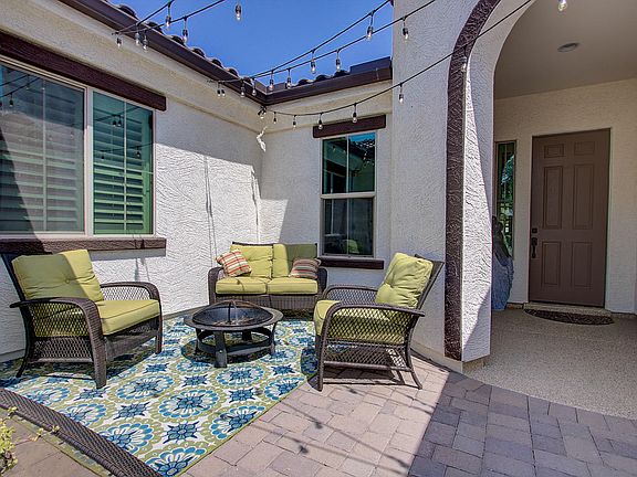 4th image of 15752 W Wilshire Dr