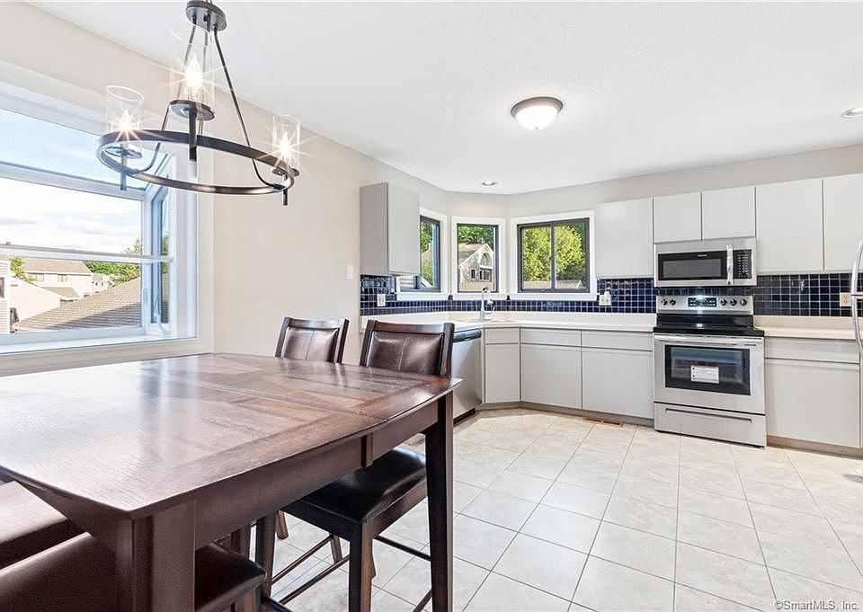 1st image of 1110 Mill Pond Dr Unit 1110