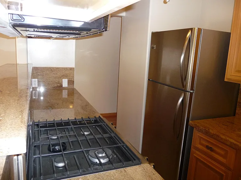 538 N Spaulding Ave #538 — Photo 7