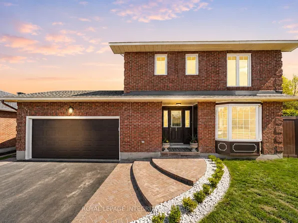 1 Elderwood Trl, Ottawa, ON K2S 1C9