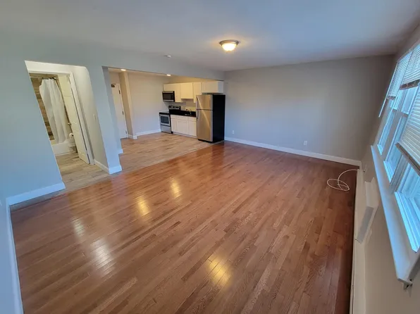 156 Bull Hill Ln, West Haven, CT