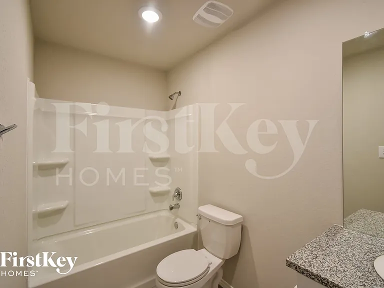 10522 De Gonzalo Way — Photo 13