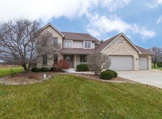 24014 S Indian Trl, Manhattan, IL 60442