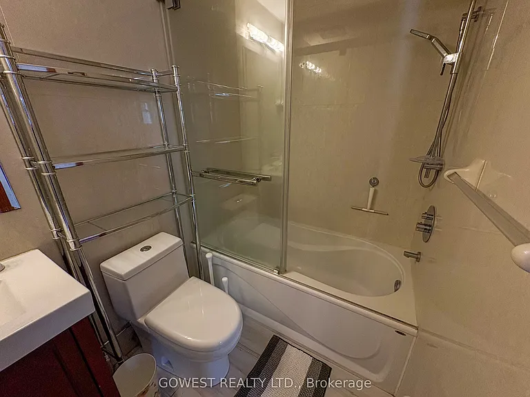 20 Glen Gordon Rd #5 — Photo 16