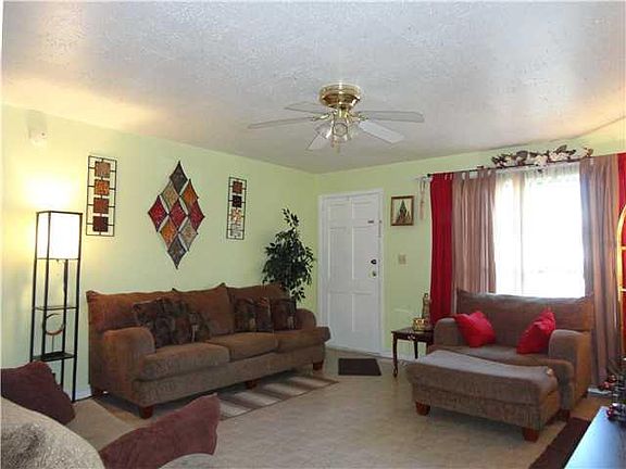 5th image of 3401 N Roseway Dr