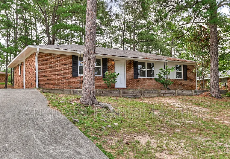 2328 Prague Ct — Photo 4