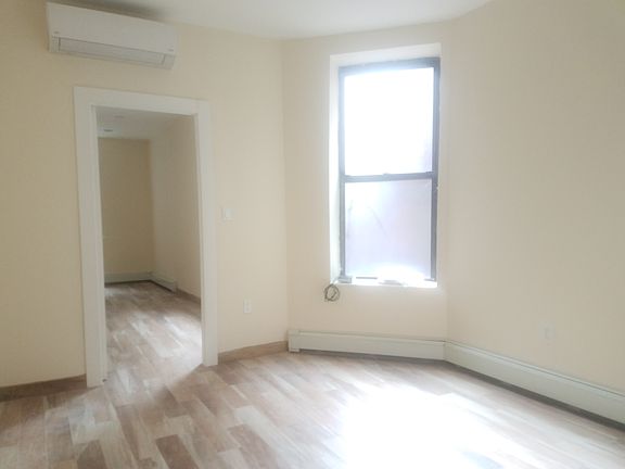 4th image of 246 W 106th St #1P