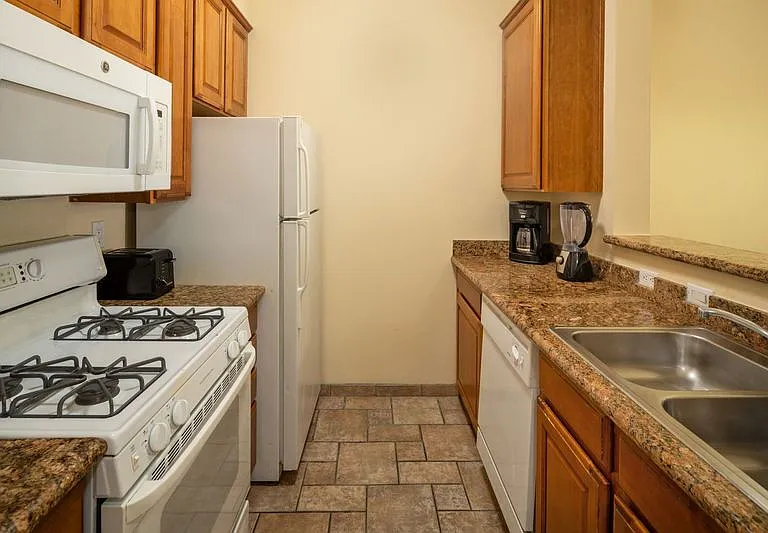 5625 W Tropicana Ave — Photo 8