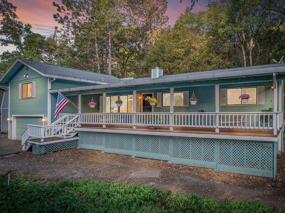 Private on 1.3+/- Acres