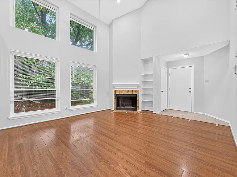 10419 Appleridge Dr — Photo 8