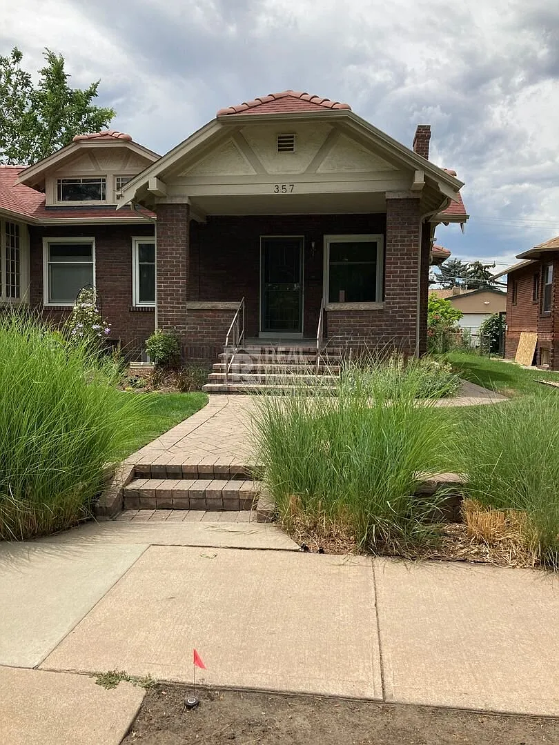 Beautiful 2-Bedroom, 2-Bath Duplex in Central Denver Near Cherry Creek & Wash Park — Photo 1
