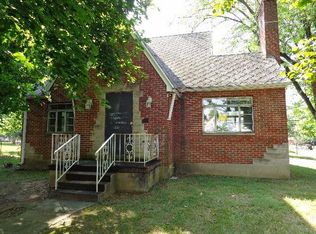 2820 Princeton Dr, Dayton, OH 45406
