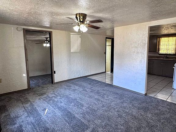 3rd image of 807 W Nabor St