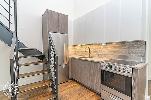 1st image of 164 Erasmus St #4D