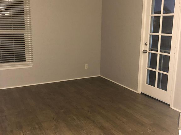 3rd image of 8291 University Ave