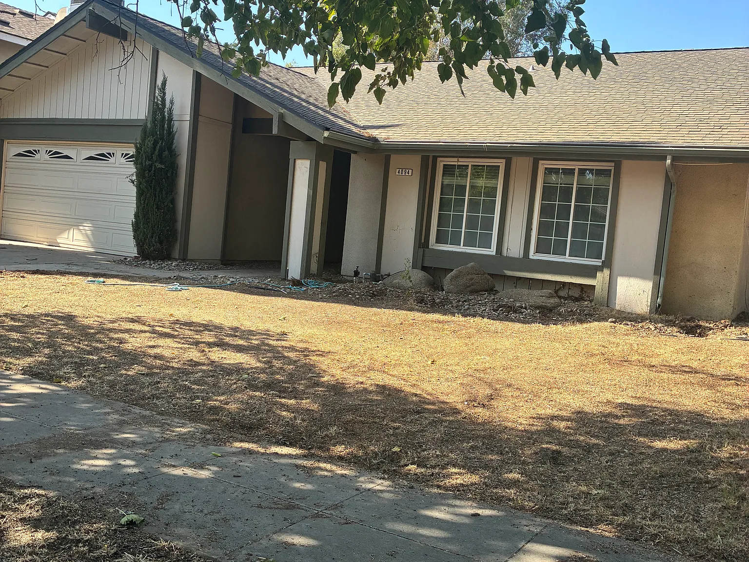 4 bed, 1708 sqft, $2,700 — Photo 2