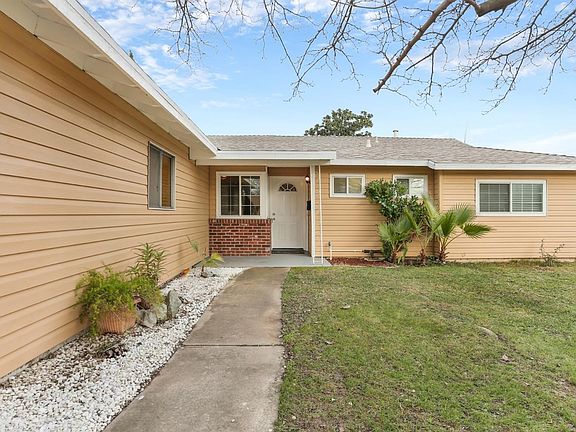 2nd image of 4001 Heather Hill Way