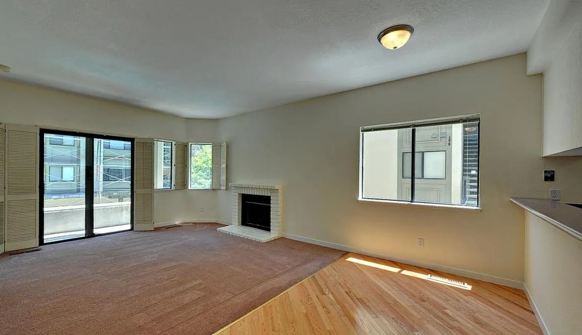 Building Photo - 3745 Terstena Pl #163