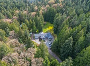 3105 Cameron Taggart Rd, Cowichan Valley, BC V8H0B6