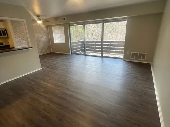 4076 Sanlin Dr, Coraopolis, PA 15108