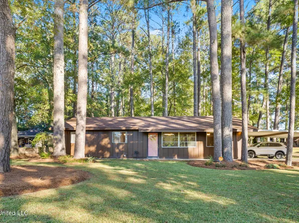 110 Pine Hill Cir, Florence, MS 39073