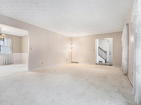 4th image of 805 Nebraska Dr