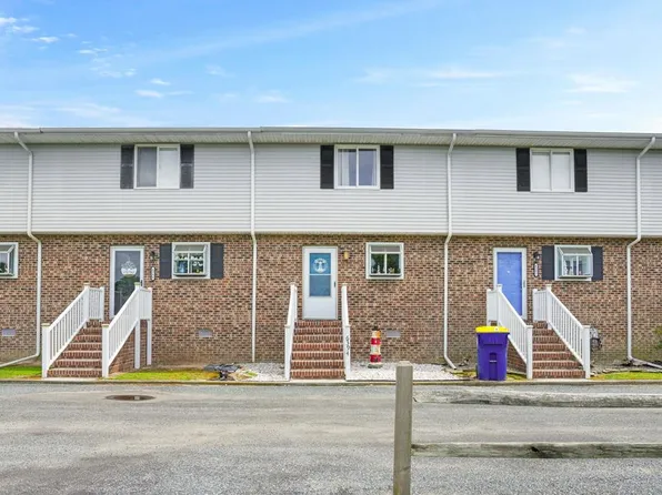 6394 Teal Ln, Chincoteague, VA 23336