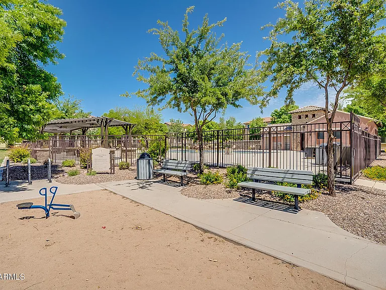 4711 E Buckboard Ct — Photo 82