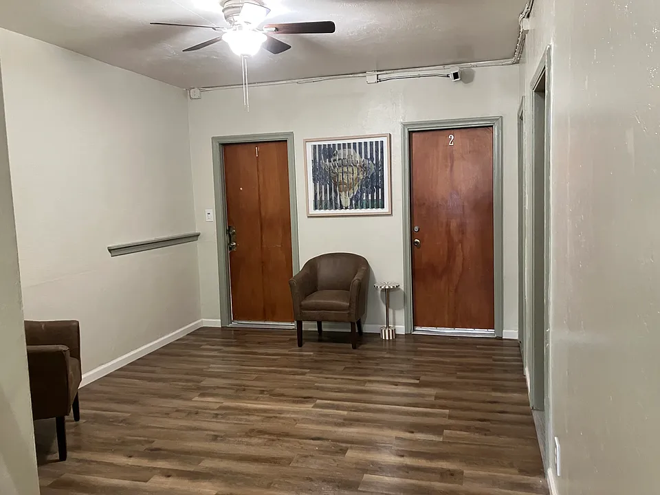 20 1/2 S Main St #3