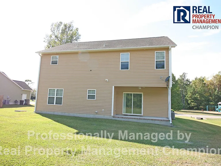 204 Murifield Dr — Photo 36