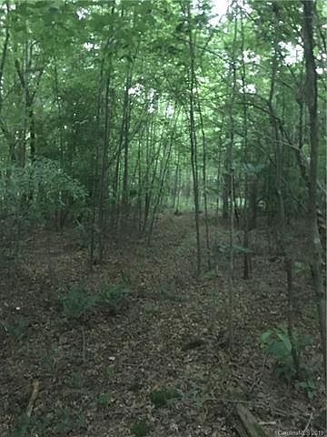 1st image of 302 Jimmy Fox Ln