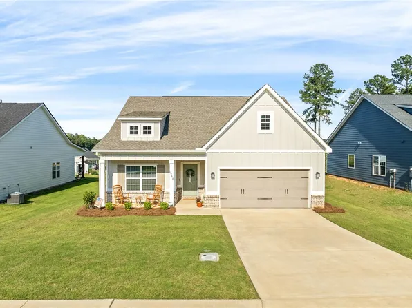 1968 Mallory Ln, Opelika, AL 36804