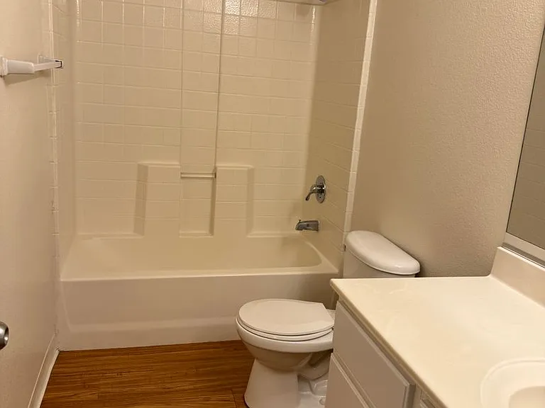 Canyon Club Apartments — Photo 48