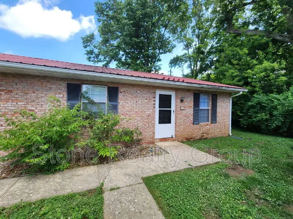 2478 E Clayton Dr, Terre Haute, IN 47802