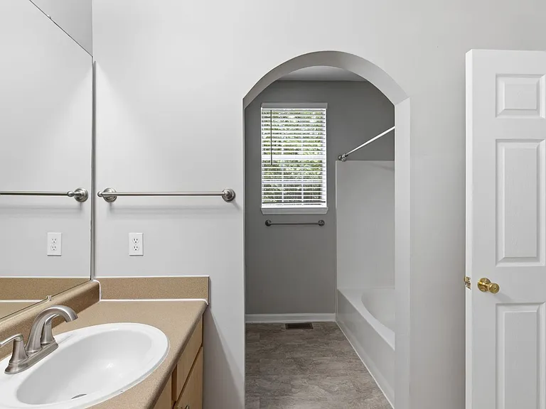 737 Woodland Creek Way — Photo 17