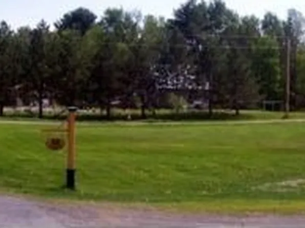 53 N Dexter Rd, Sangerville, ME 04479