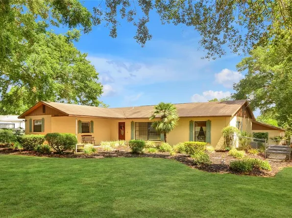 38731 Cambridge Dr, Zephyrhills, FL 33540