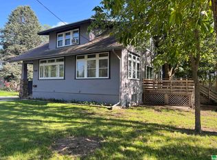 419 Sumner St, Cherokee, IA 51012