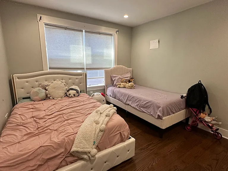 13 Ruthven St #2 — Photo 9