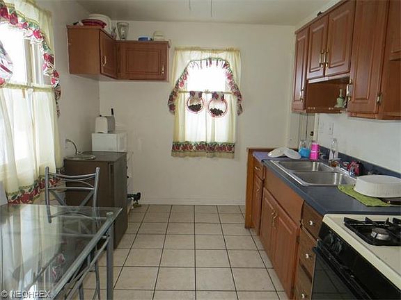 4th image of 452 N Glenellen Ave
