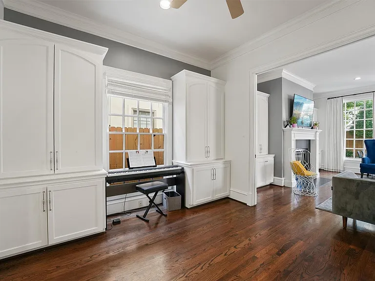 4127 Amherst St — Photo 5