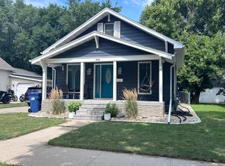 934 E 6th Ave, Mitchell, SD 57301