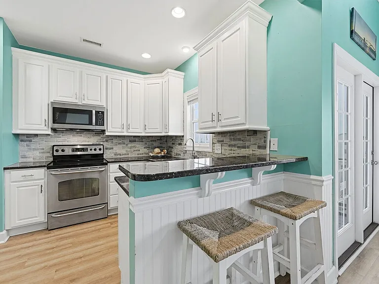 215 Summerwinds Pl — Photo 16