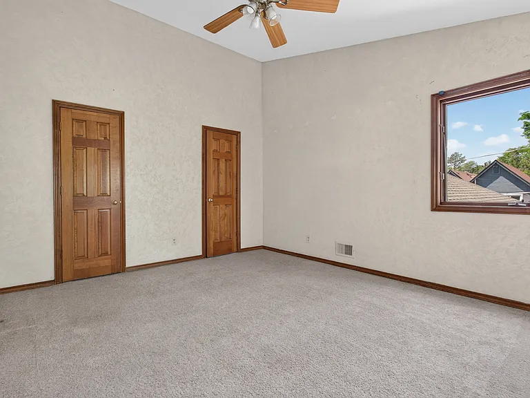 219 S Lafayette St — Photo 15